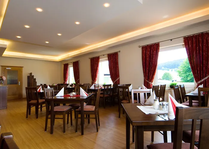 Reiner Hotel 2*